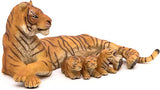 50156 Papo Tigre hembra acostada con cachorros